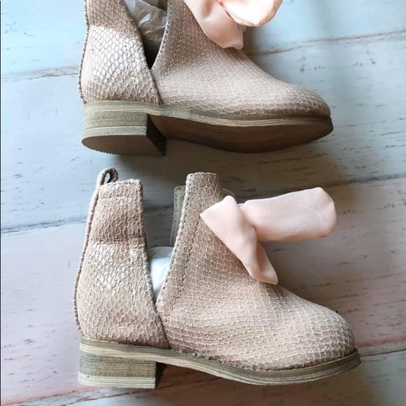 Joyfolie Colette Booties - Picture 2 of 6